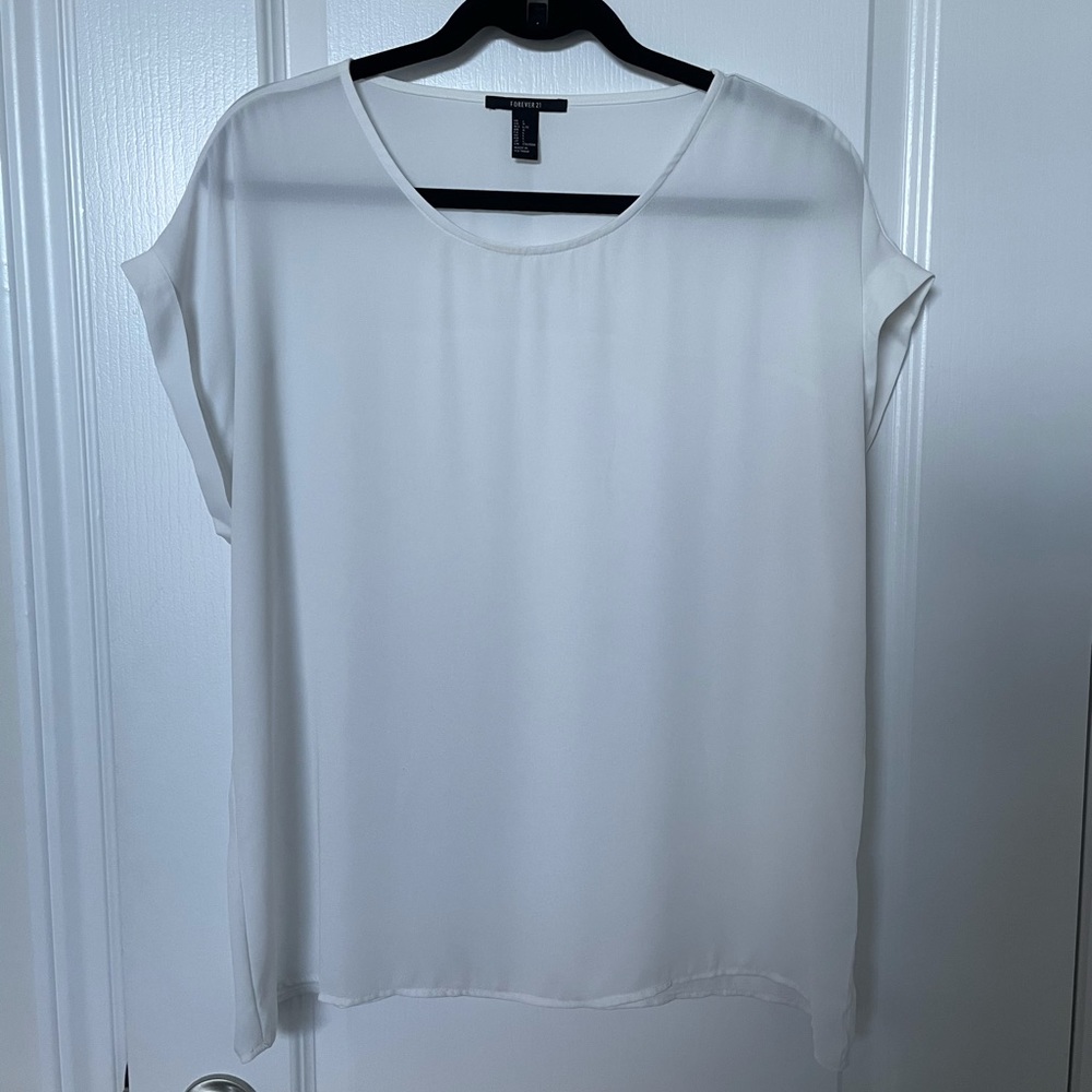 Forever21 White cuffed short sleeve blouse Size L